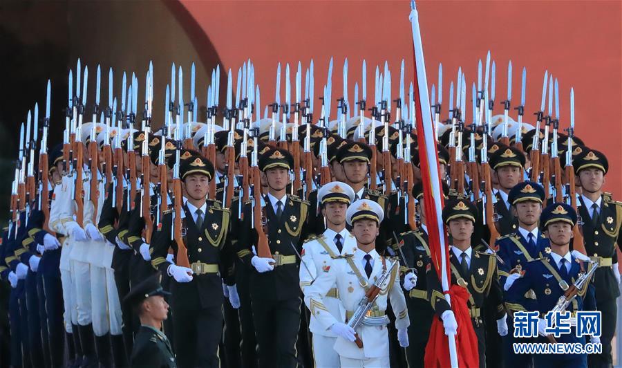 护卫国旗 重于生命